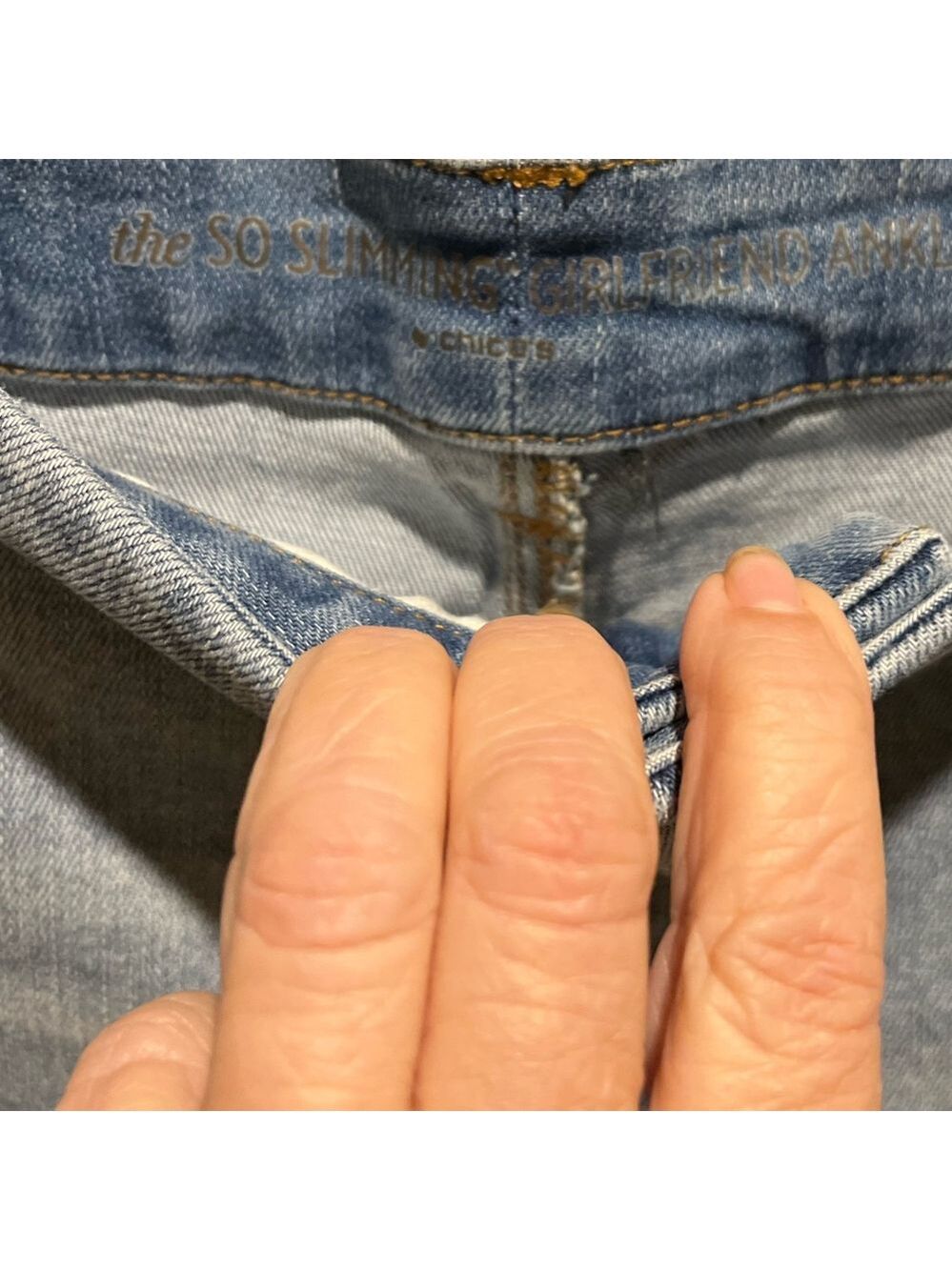 146. WOMENS CHICO’S 2.5/L DETAIL DENIM JEANS - Picture 2 of 6